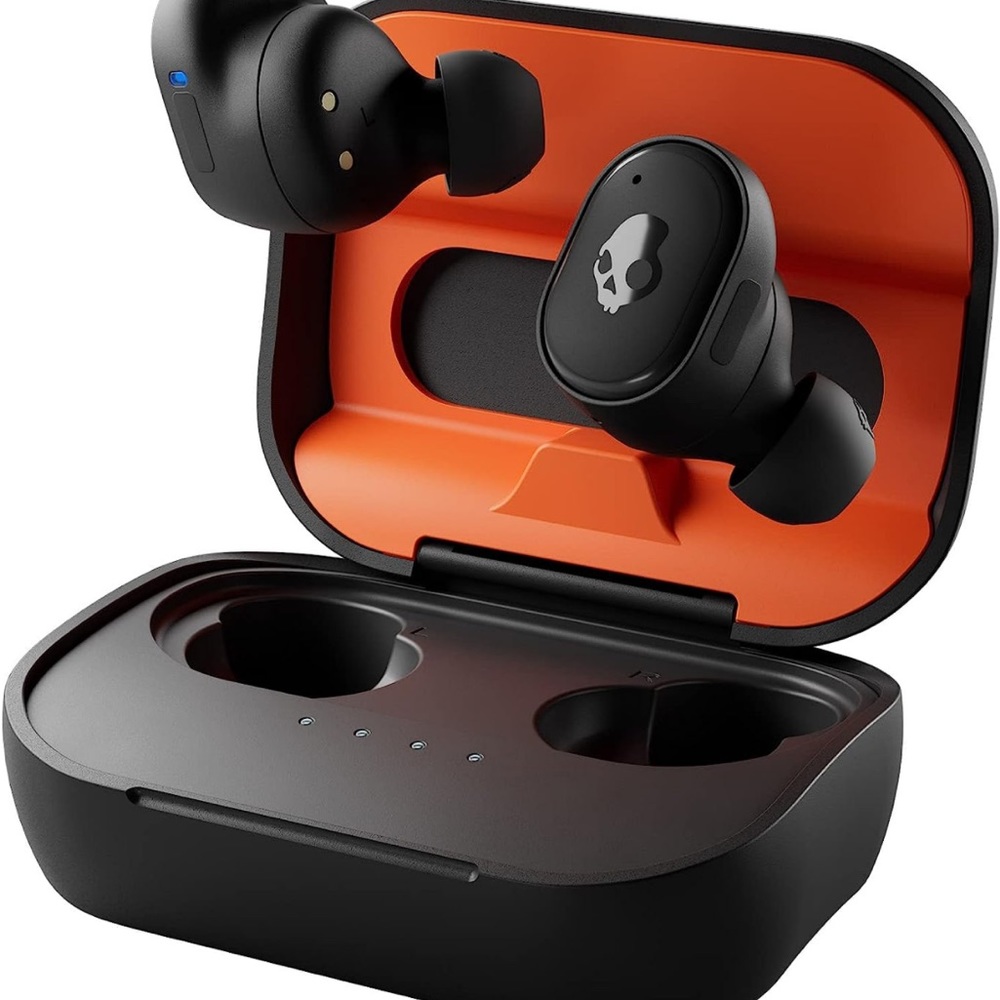 Skull candy wireless charging earphones